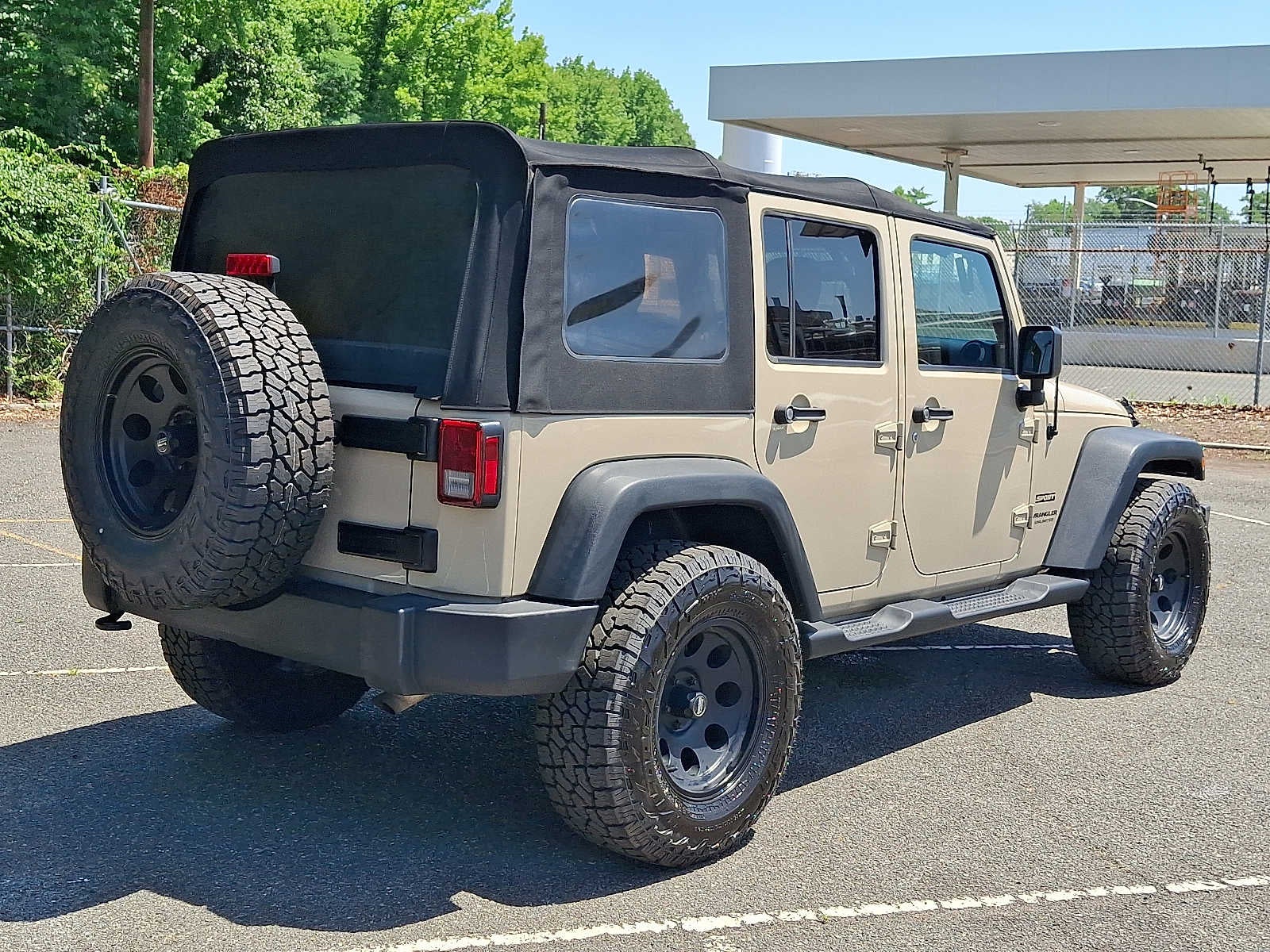 2016 Jeep Wrangler Unlimited Sport