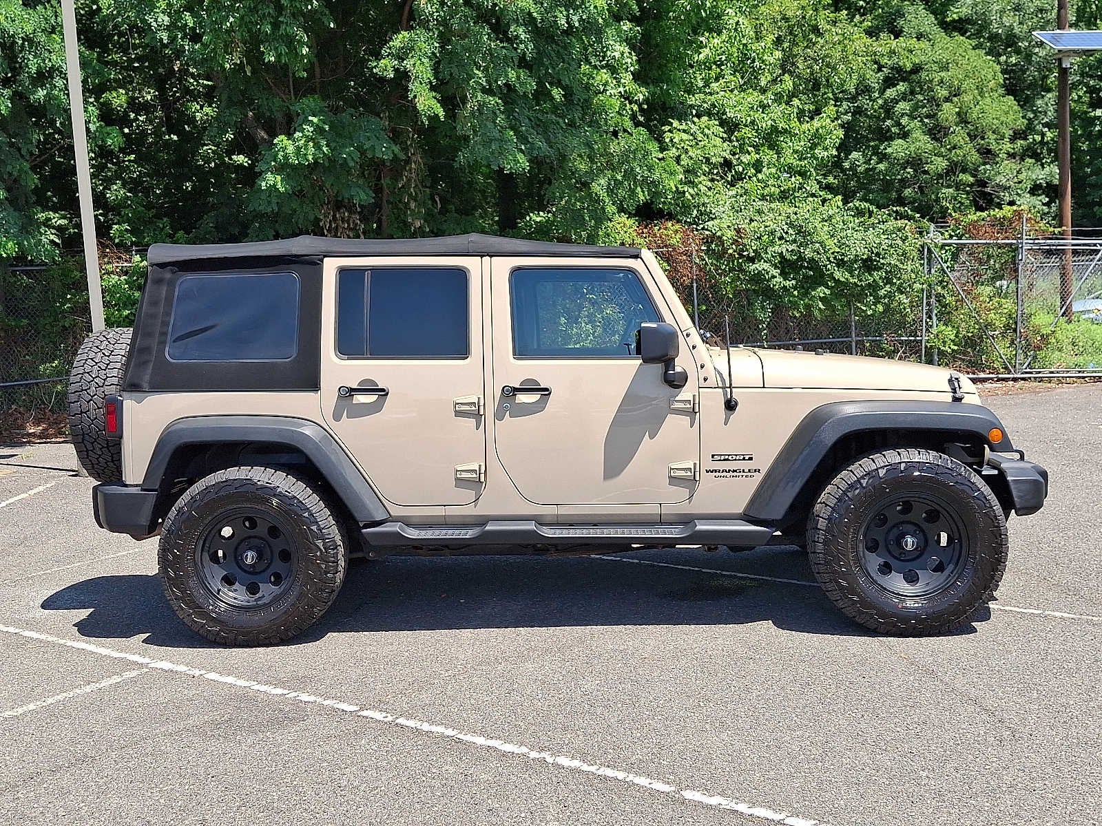 2016 Jeep Wrangler Unlimited Sport