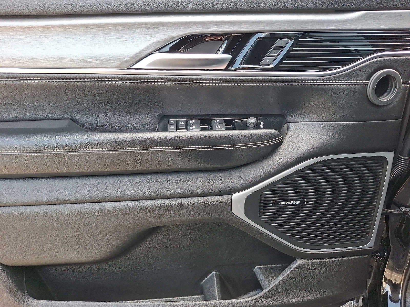 2024 Jeep Wagoneer Series II Carbide 4x4