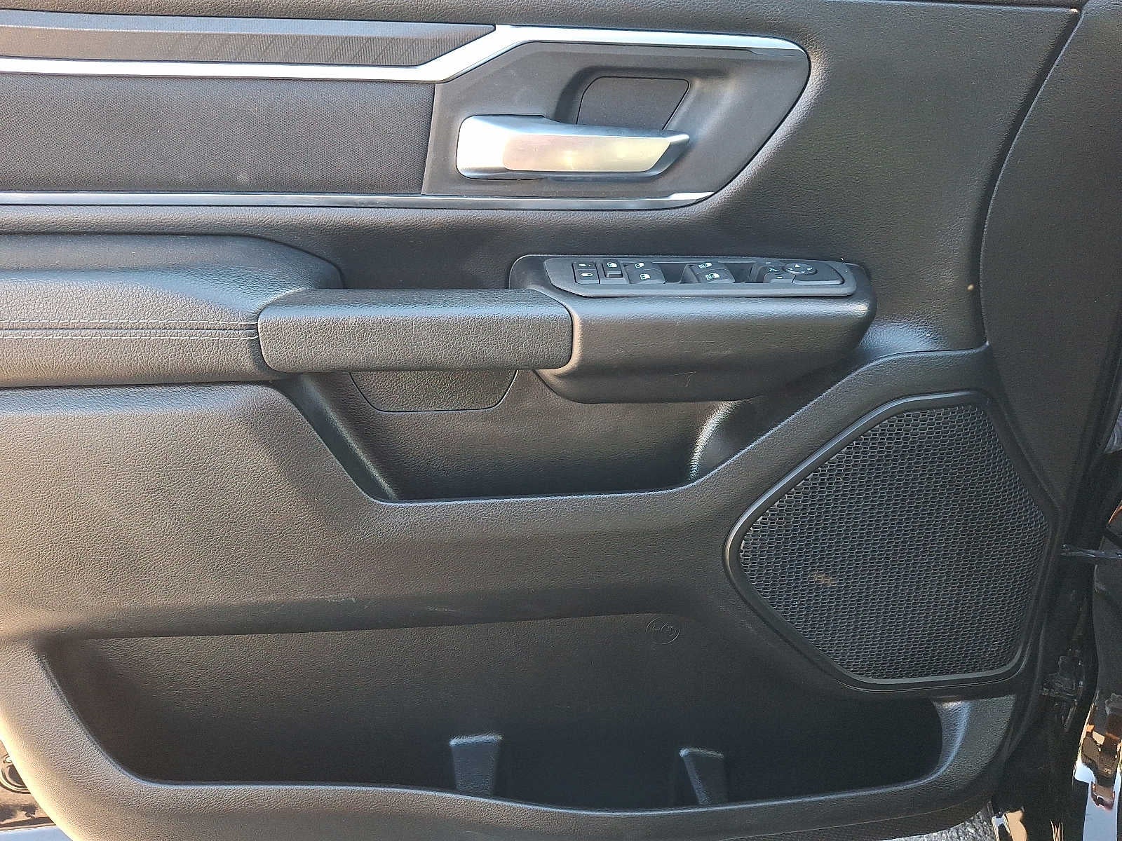 2025 RAM 1500 Big Horn Crew Cab 4x4 5'7" Box