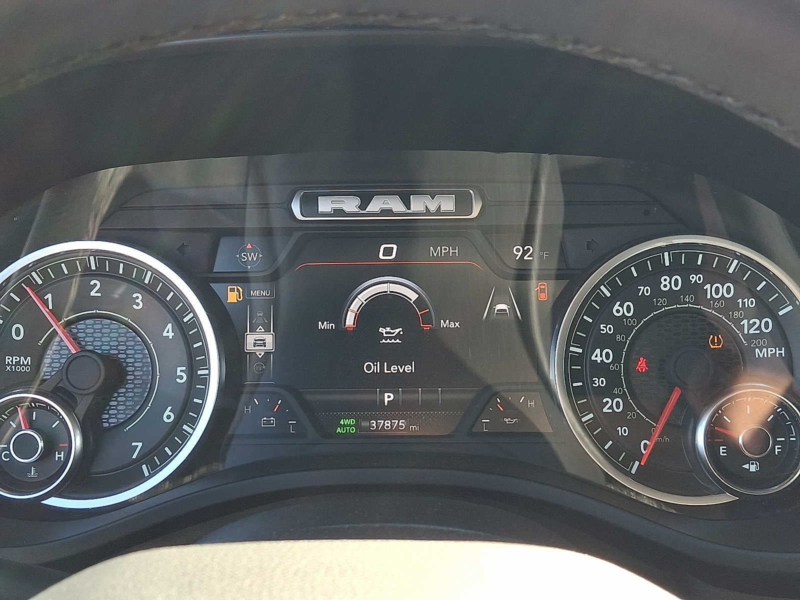 2025 RAM 1500 Big Horn Crew Cab 4x4 5'7" Box