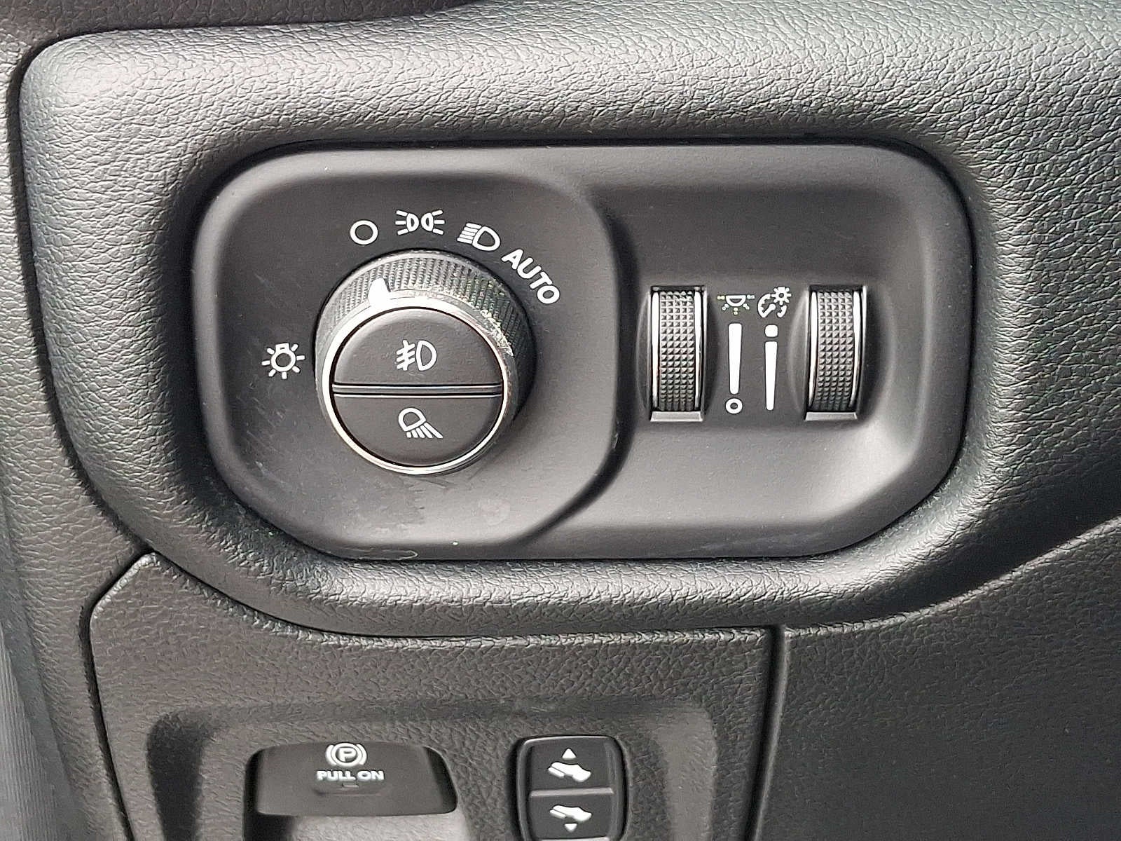 2022 RAM Ram 1500 Pickup Laramie - Photo 23