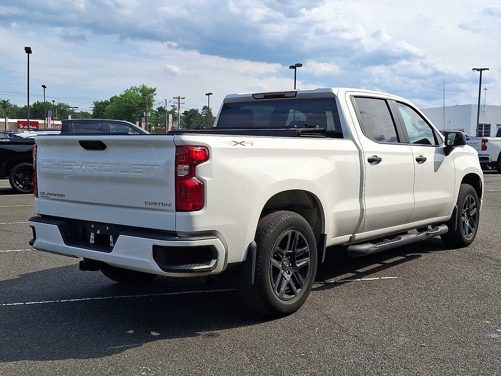 2023 Chevrolet Silverado 1500 Custom