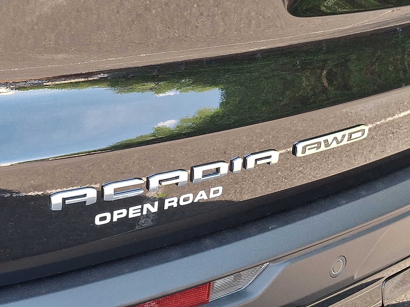 2026 GMC Acadia AT4