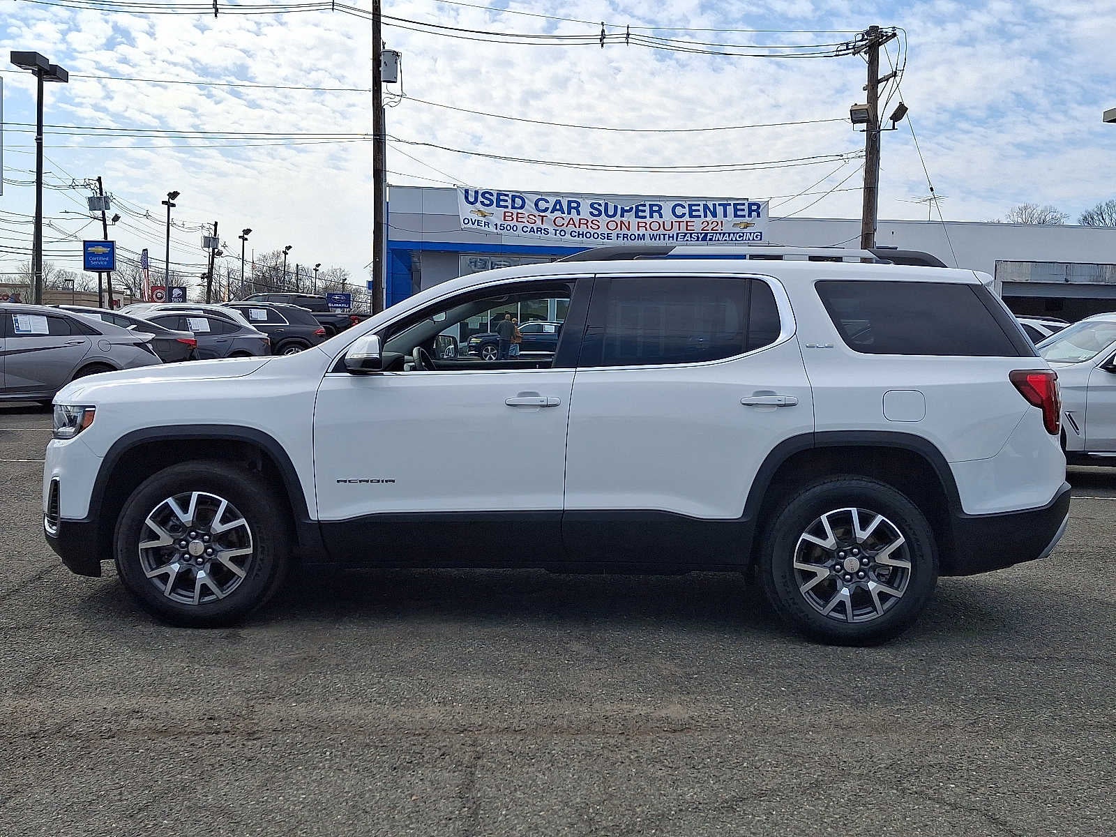 2023 GMC Acadia SLE