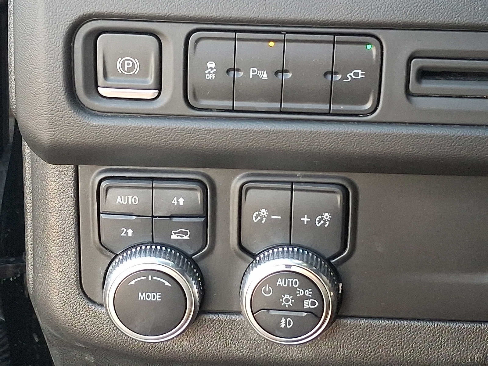2021 GMC Yukon SLE