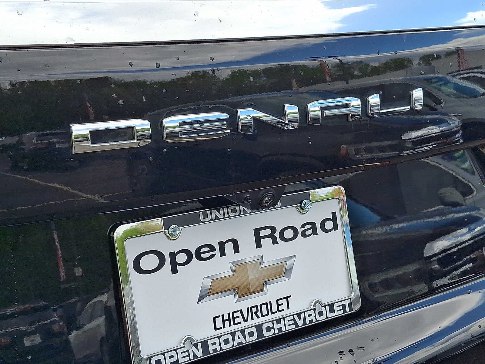 2025 GMC Yukon Denali