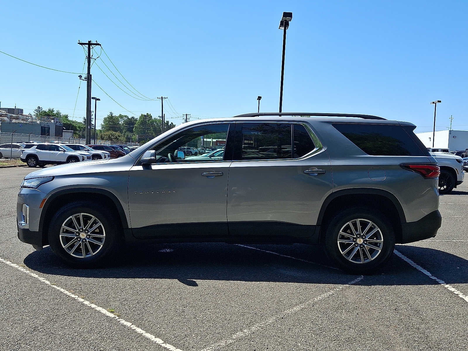 2023 Chevrolet Traverse LT Cloth