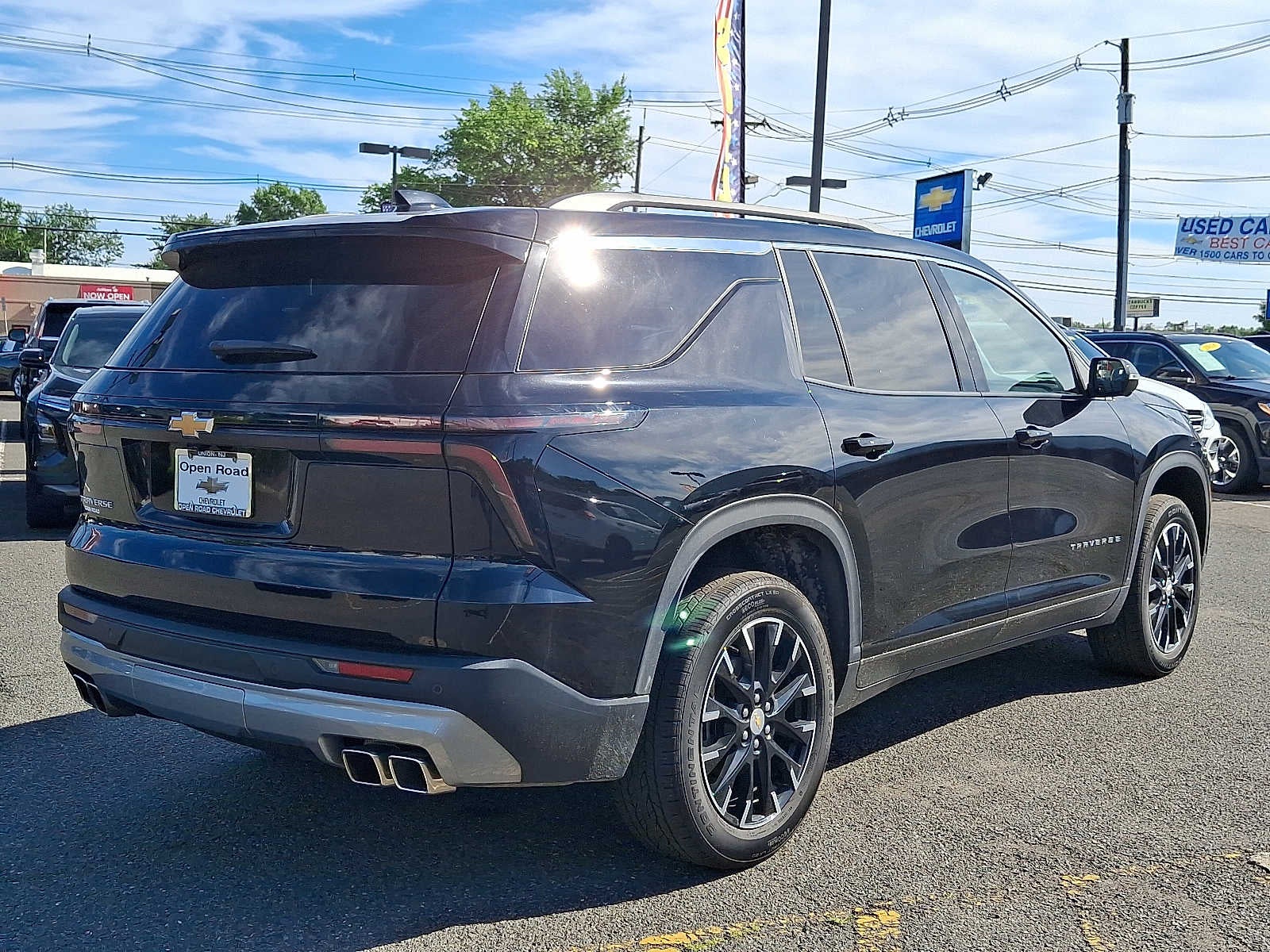 2025 Chevrolet Traverse LT