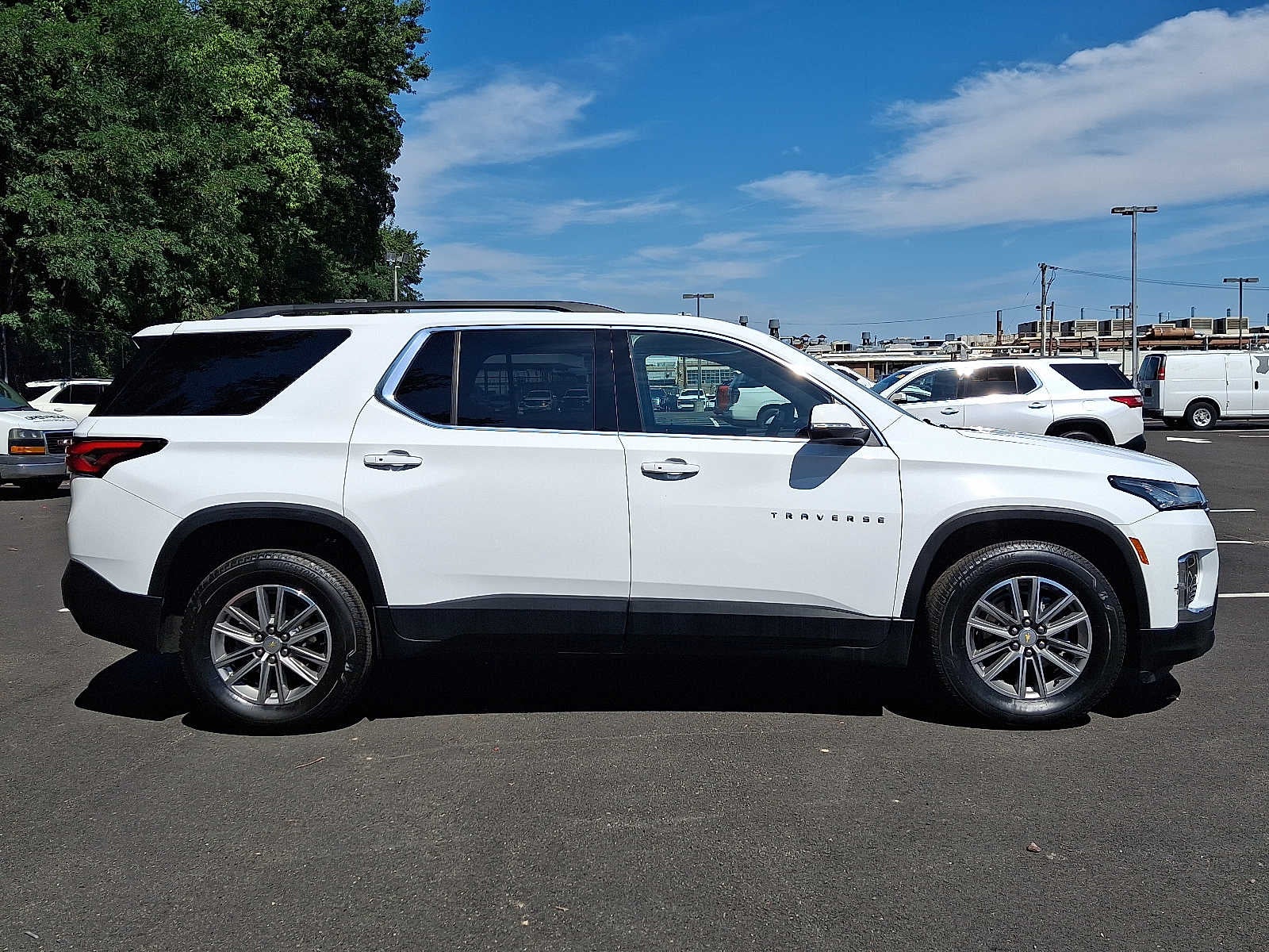 2024 Chevrolet Traverse Limited LT Cloth