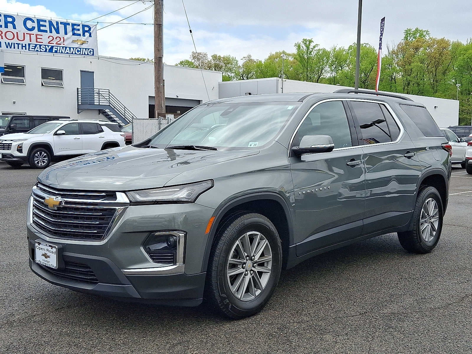 2023 Chevrolet Traverse LT Cloth