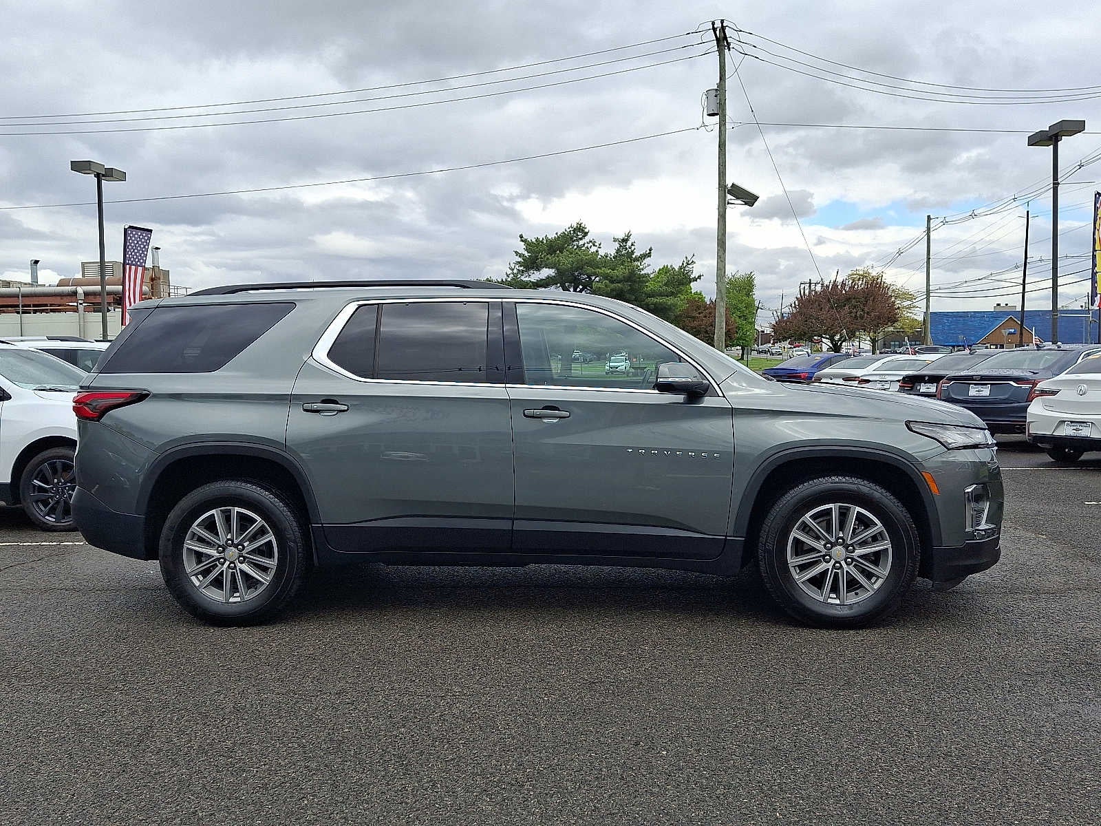 2023 Chevrolet Traverse LT Cloth