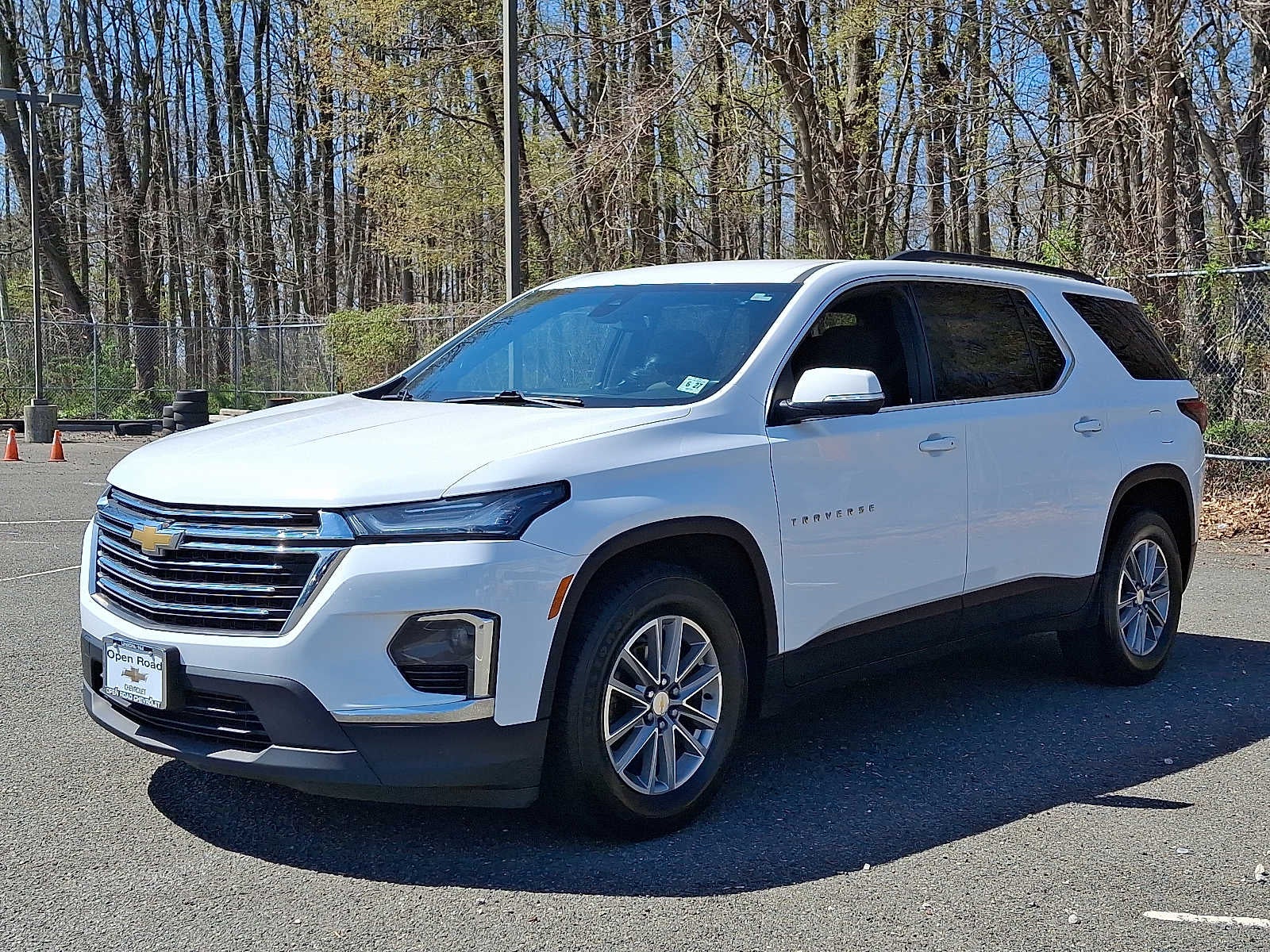 2022 Chevrolet Traverse LT Cloth