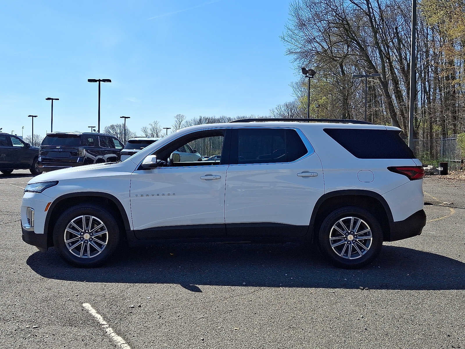 2022 Chevrolet Traverse LT Cloth