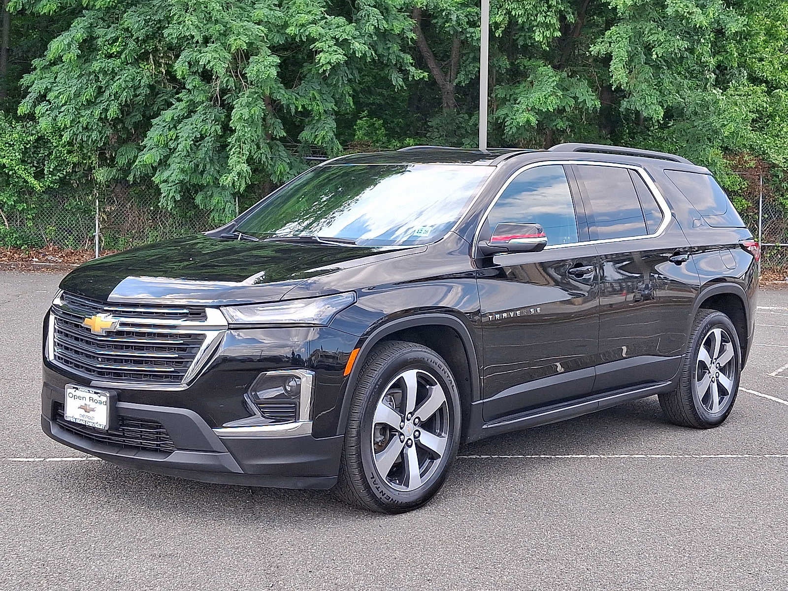 2023 Chevrolet Traverse LT