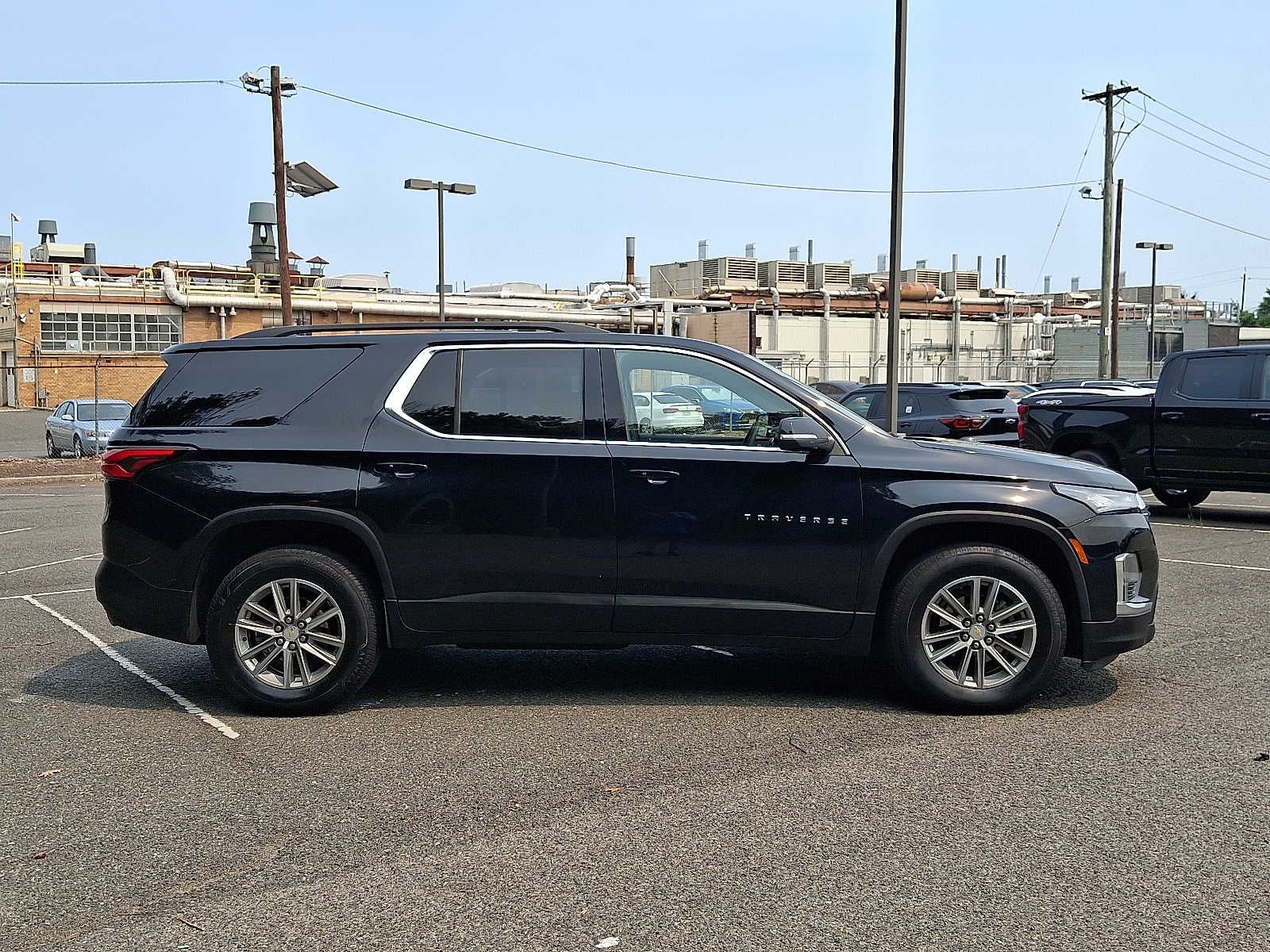 2023 Chevrolet Traverse LT Leather