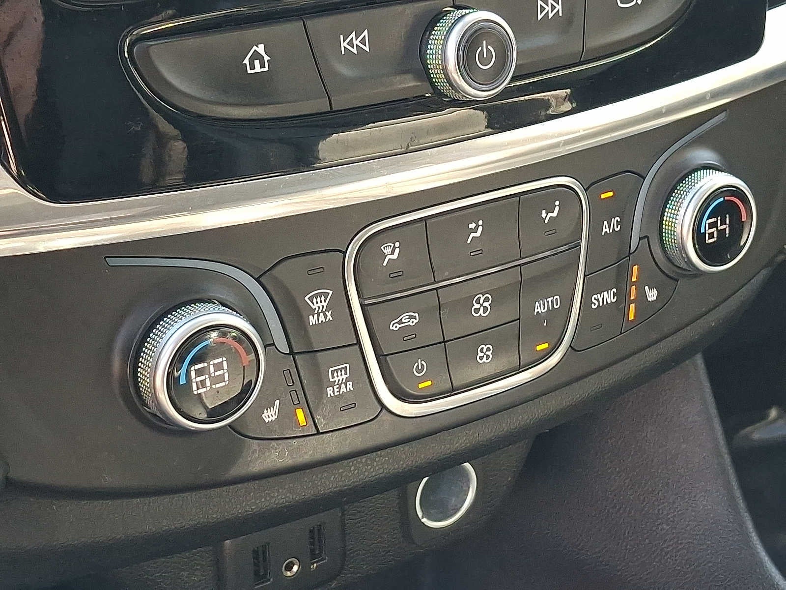 2018 Chevrolet Traverse LT Leather