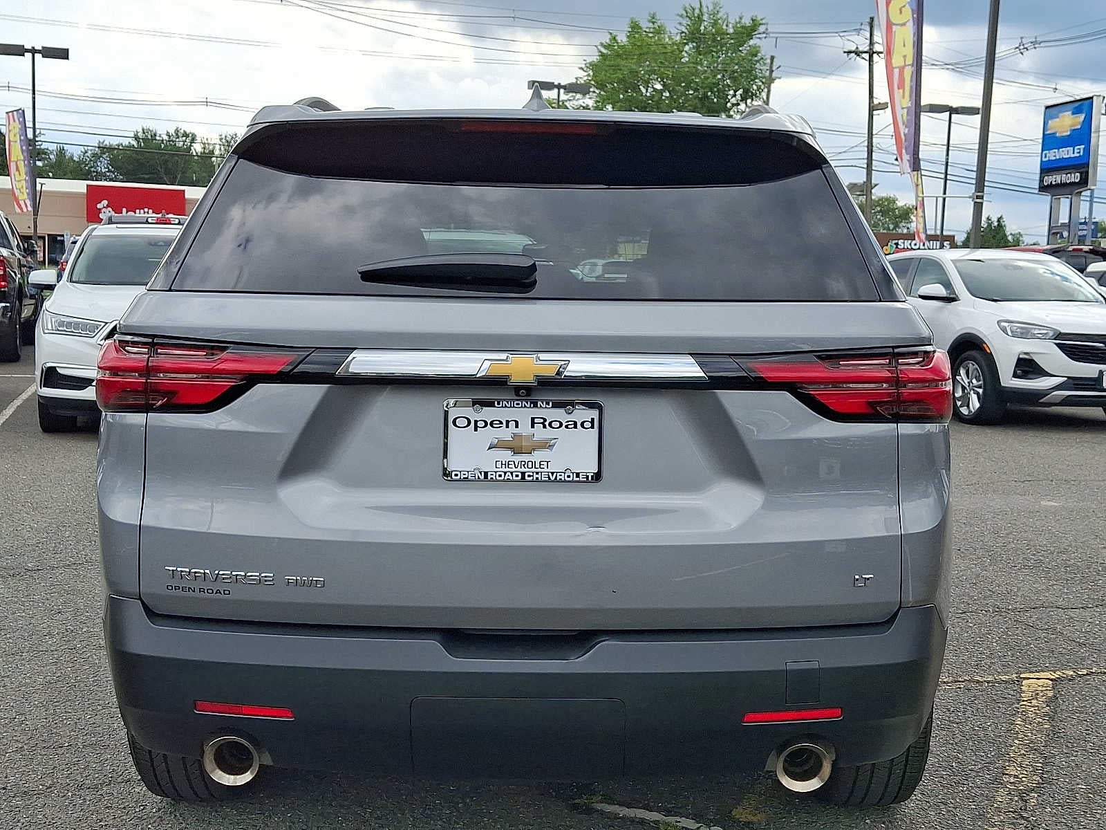 2023 Chevrolet Traverse LT Leather