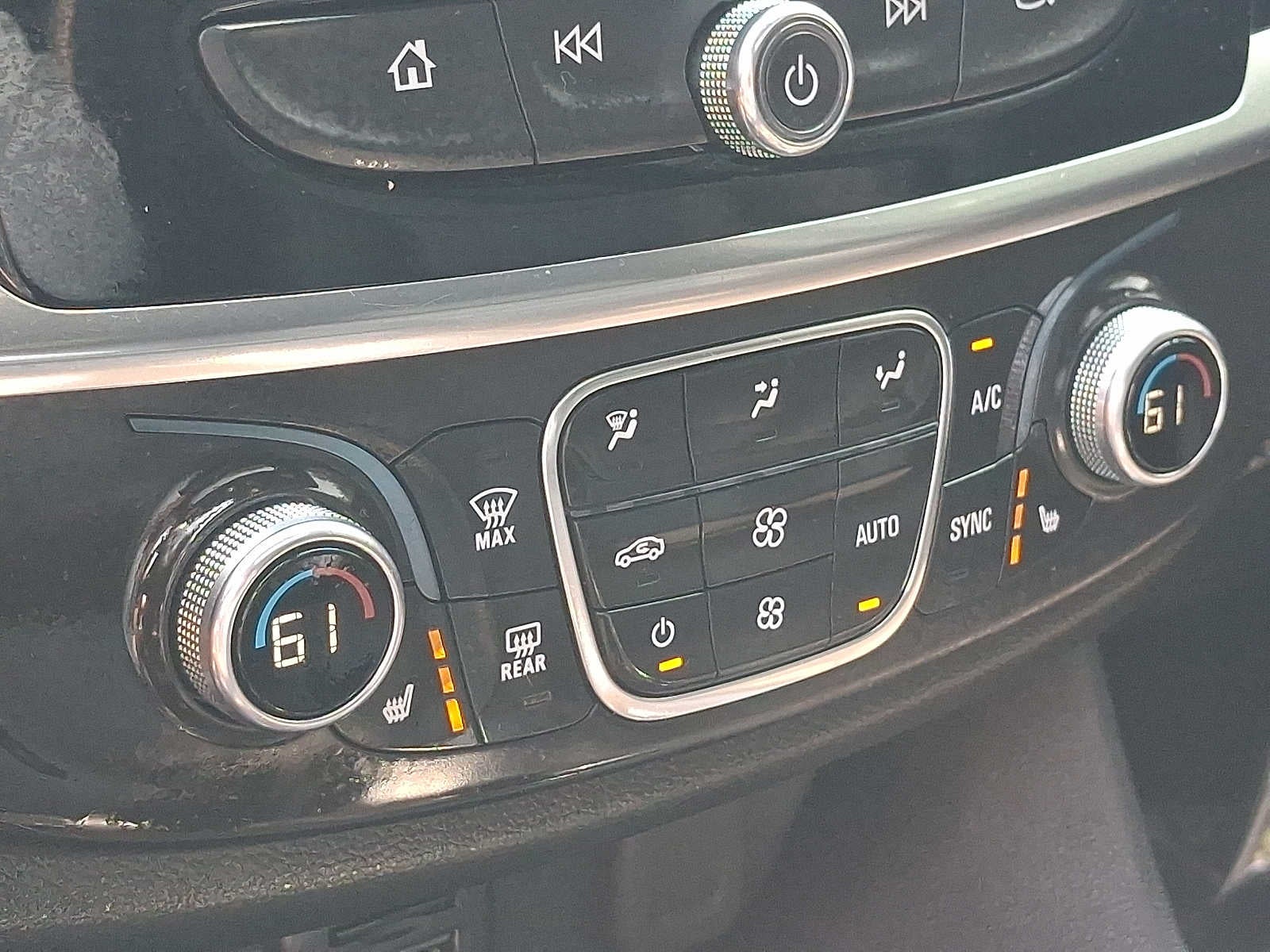 2022 Chevrolet Traverse RS
