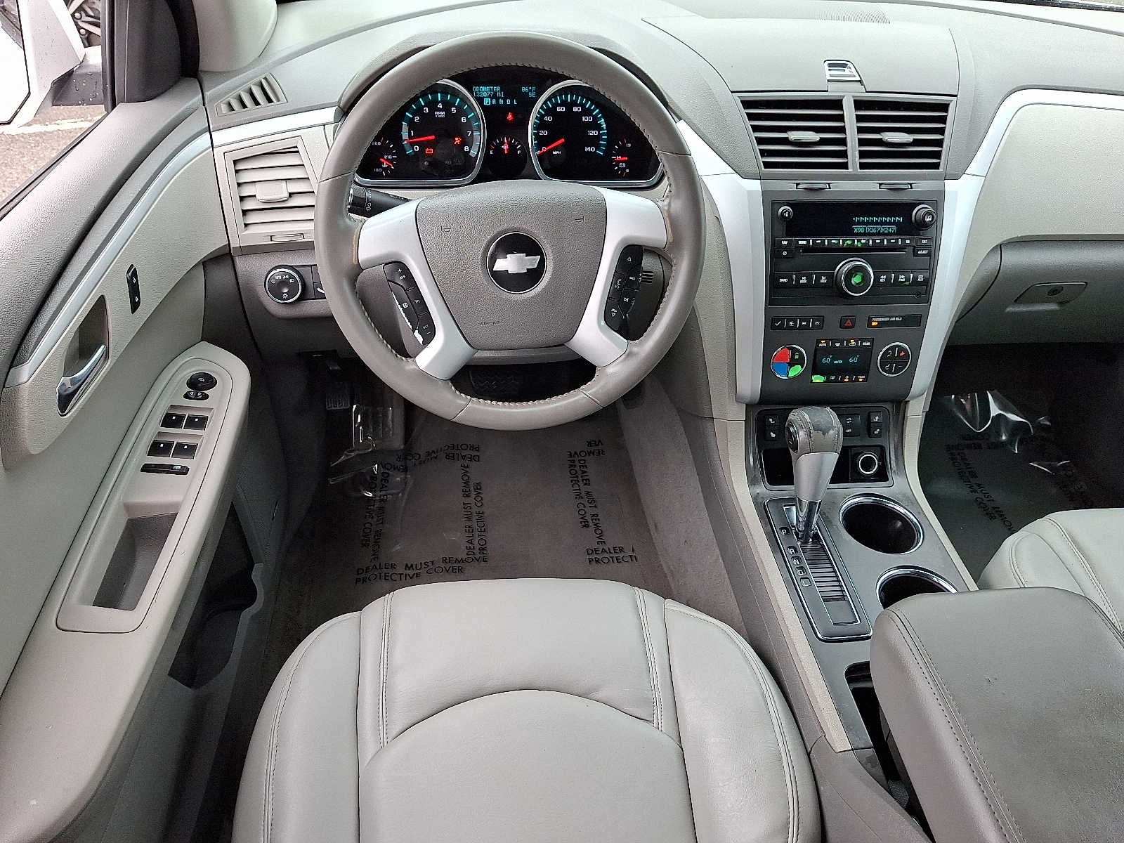 2010 Chevrolet Traverse LT w/2LT