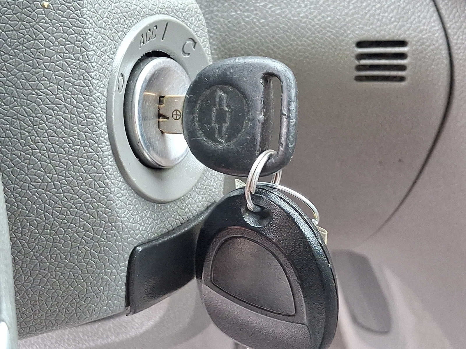 2010 Chevrolet Traverse LT w/2LT