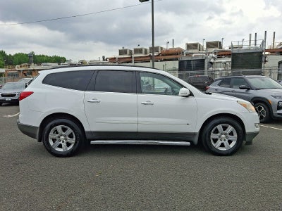 2010 Chevrolet Traverse LT w/2LT