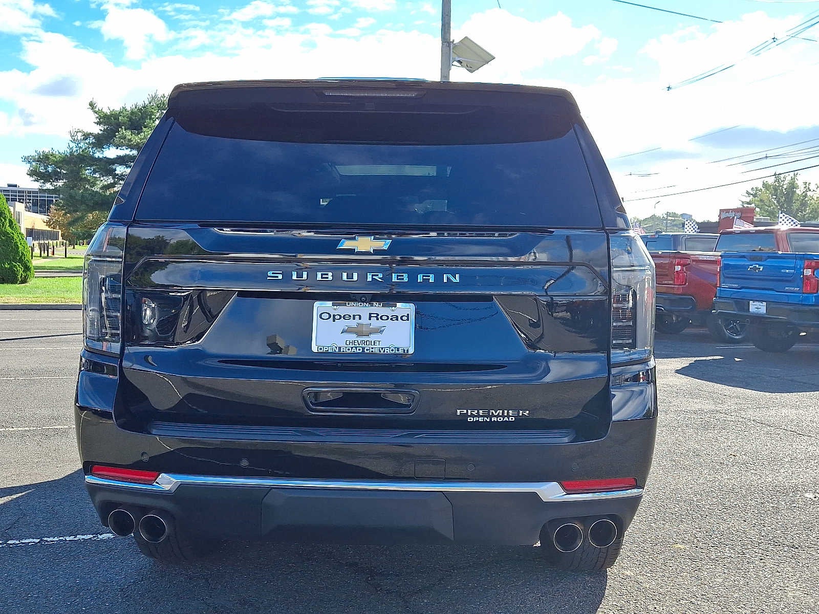 2025 Chevrolet Suburban Premier