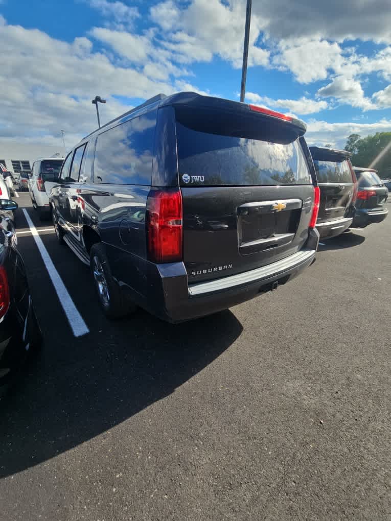 2017 Chevrolet Suburban LT