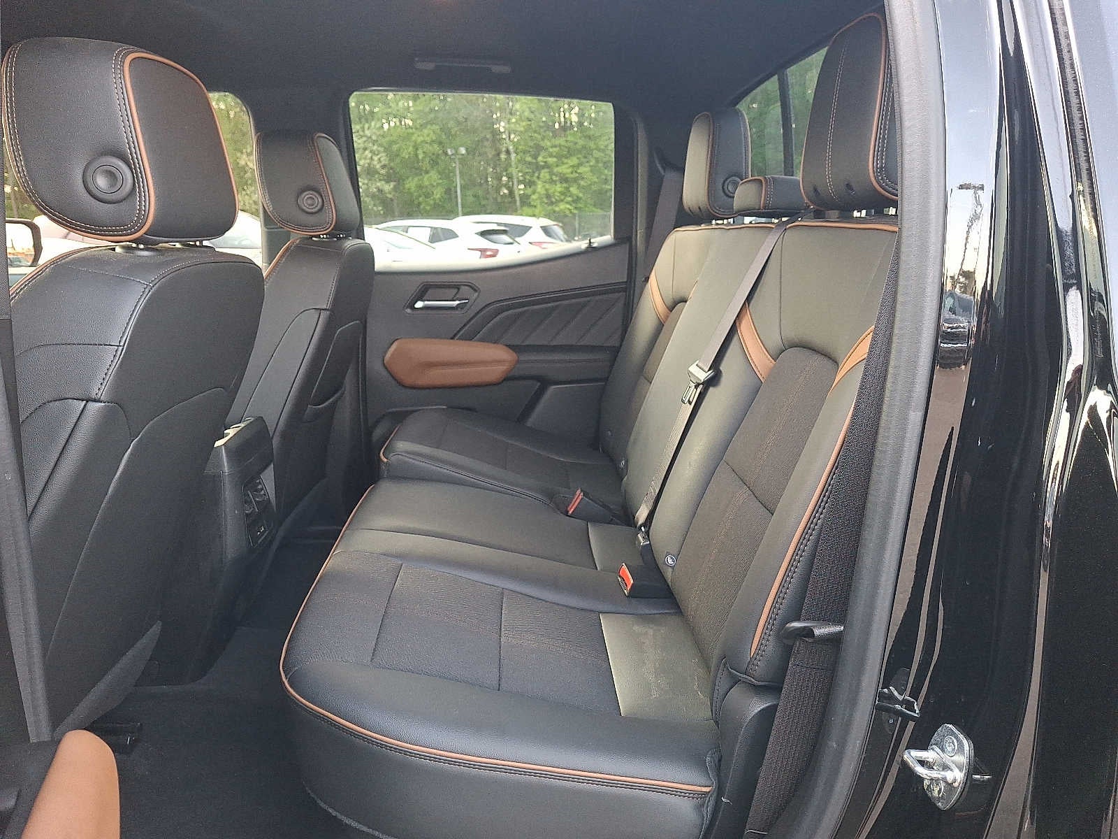 2023 GMC Canyon AT4