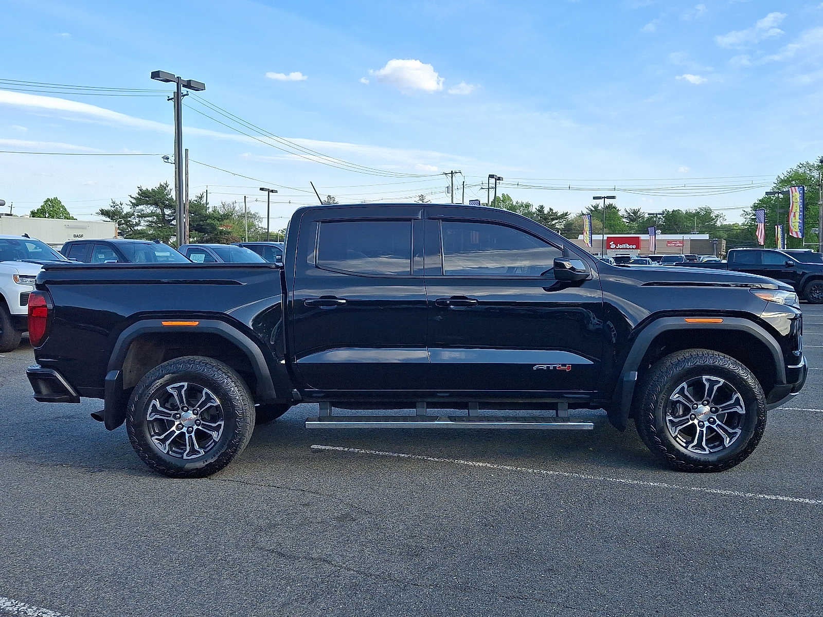 2023 GMC Canyon AT4