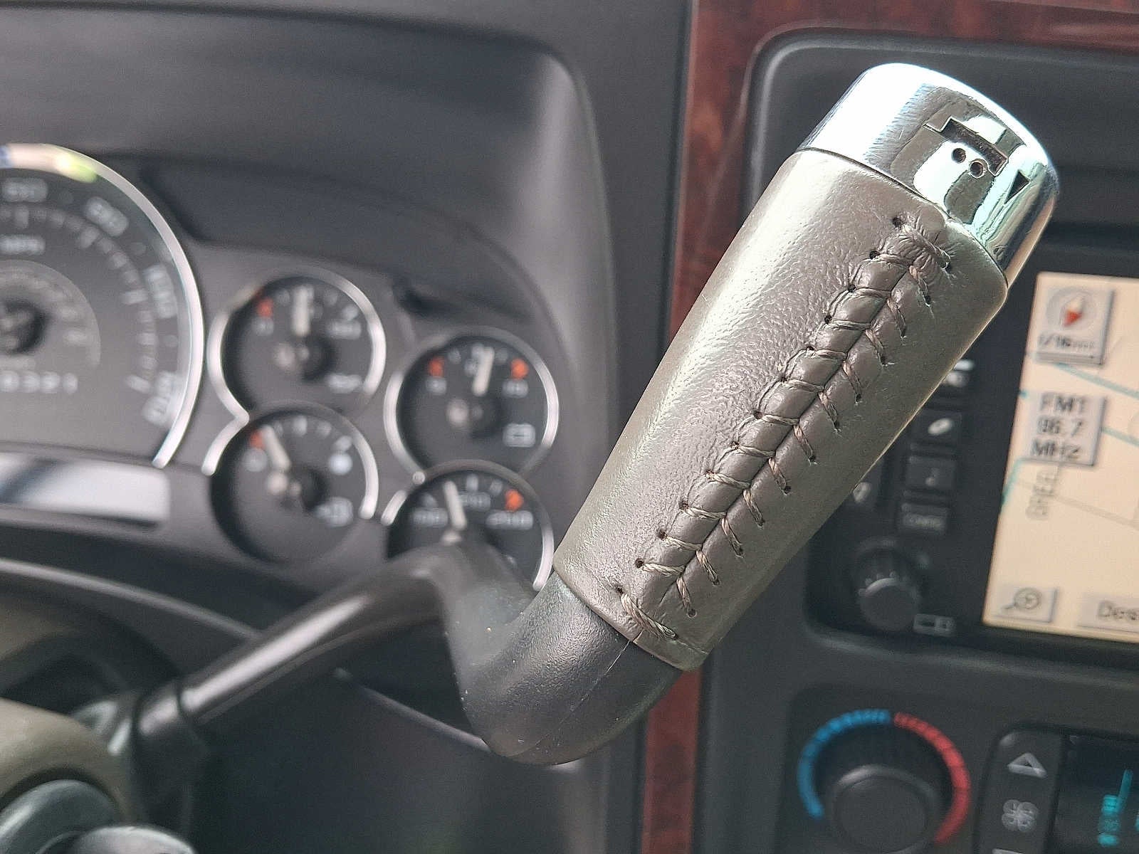 2006 Cadillac Escalade Standard