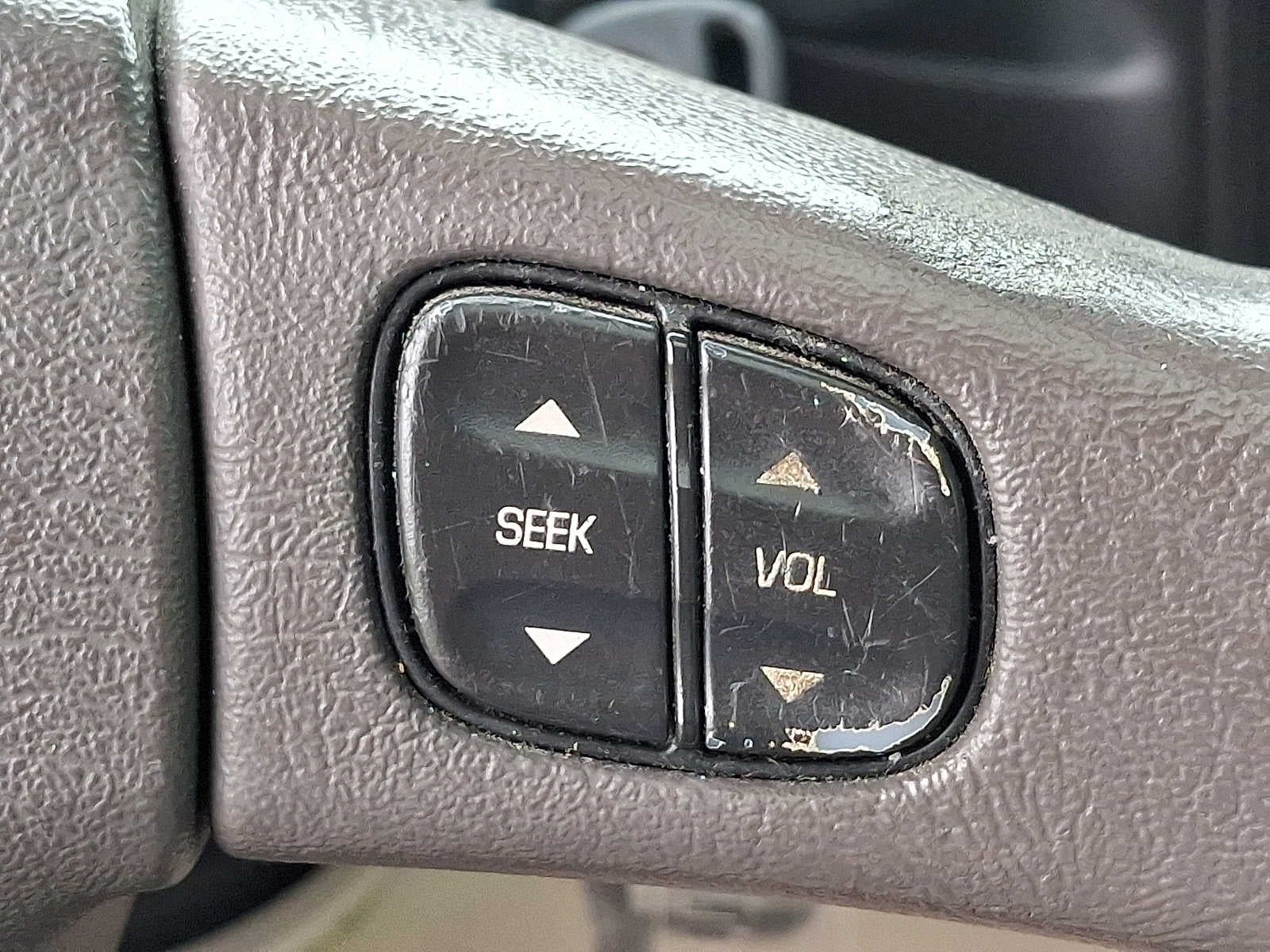 2006 Cadillac Escalade Standard
