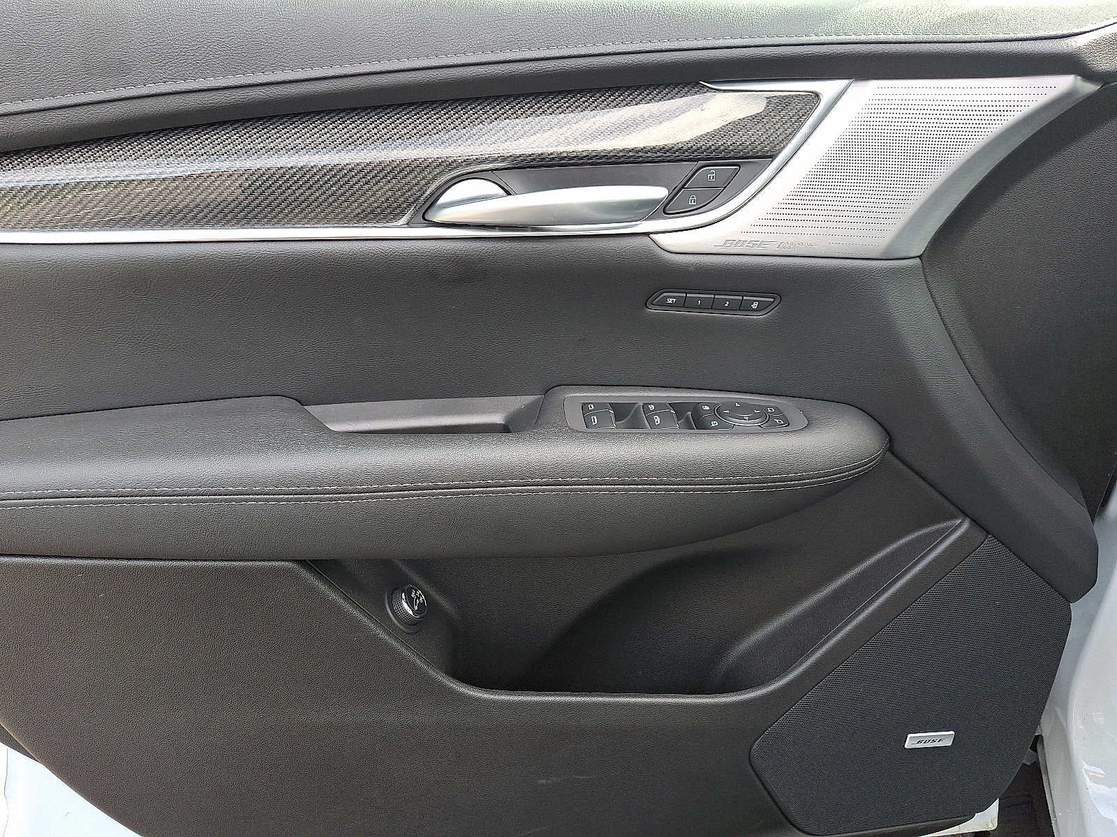2025 Cadillac XT5 Sport