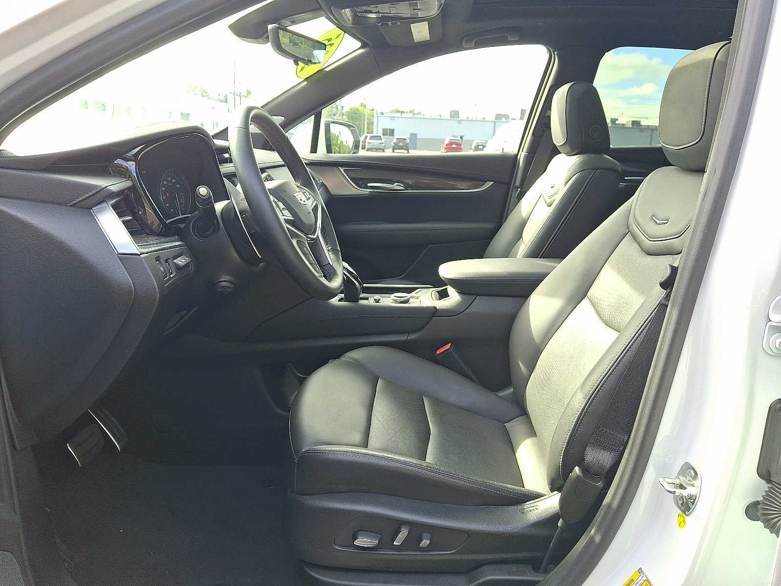 2025 Cadillac XT5 Sport