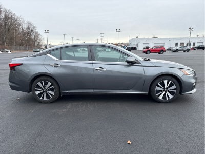 2021 Nissan Altima 2.5 SV