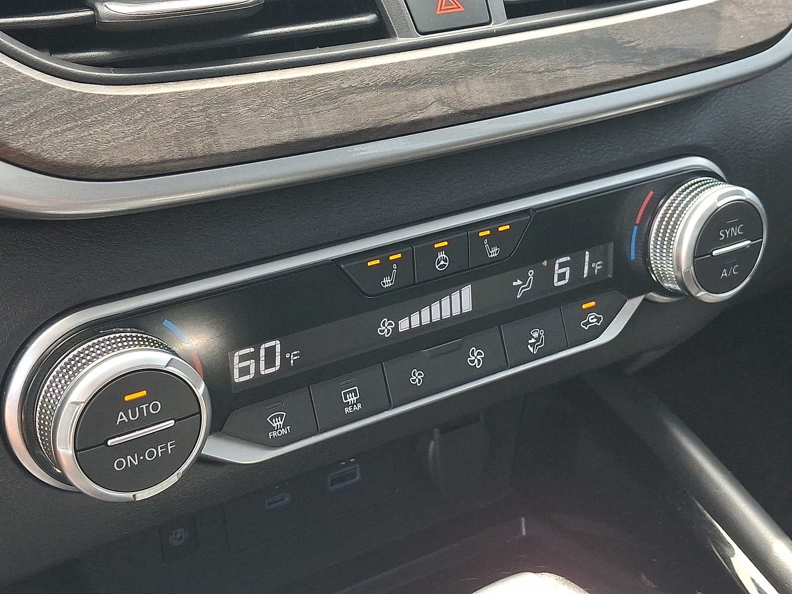 2024 Nissan Altima SL FWD