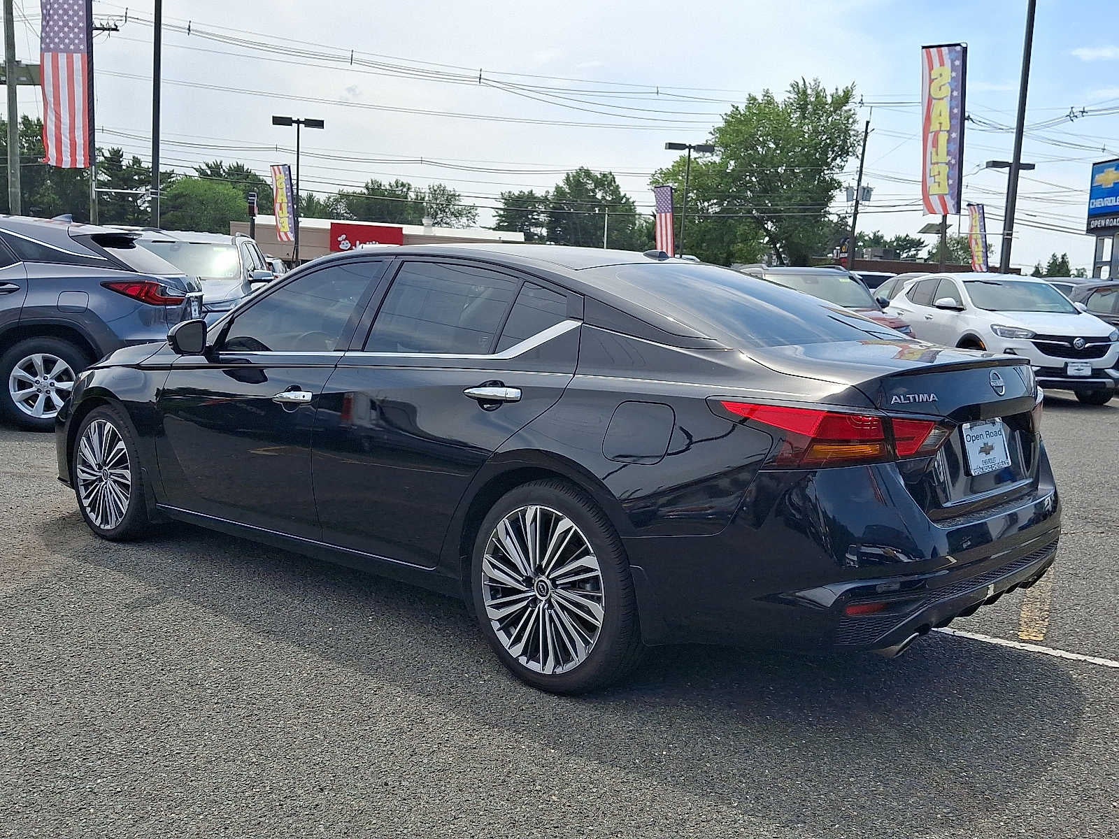 2024 Nissan Altima SL FWD