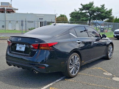 2024 Nissan Altima SL FWD
