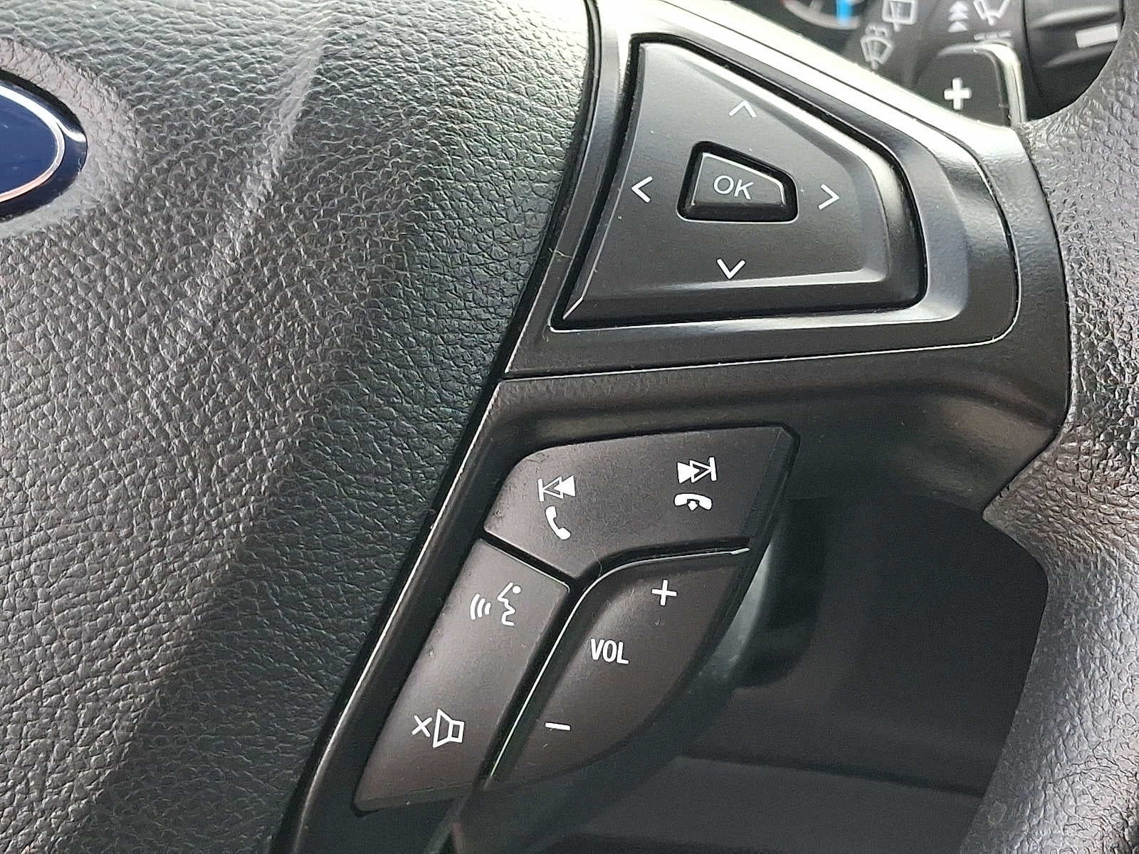 2015 Ford Edge SE