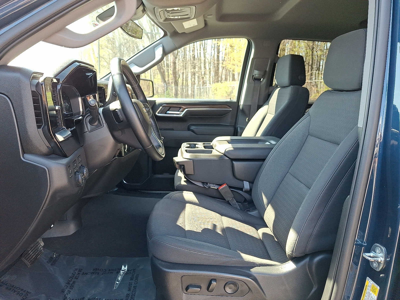 2023 Chevrolet Silverado 1500 LT (2FL)
