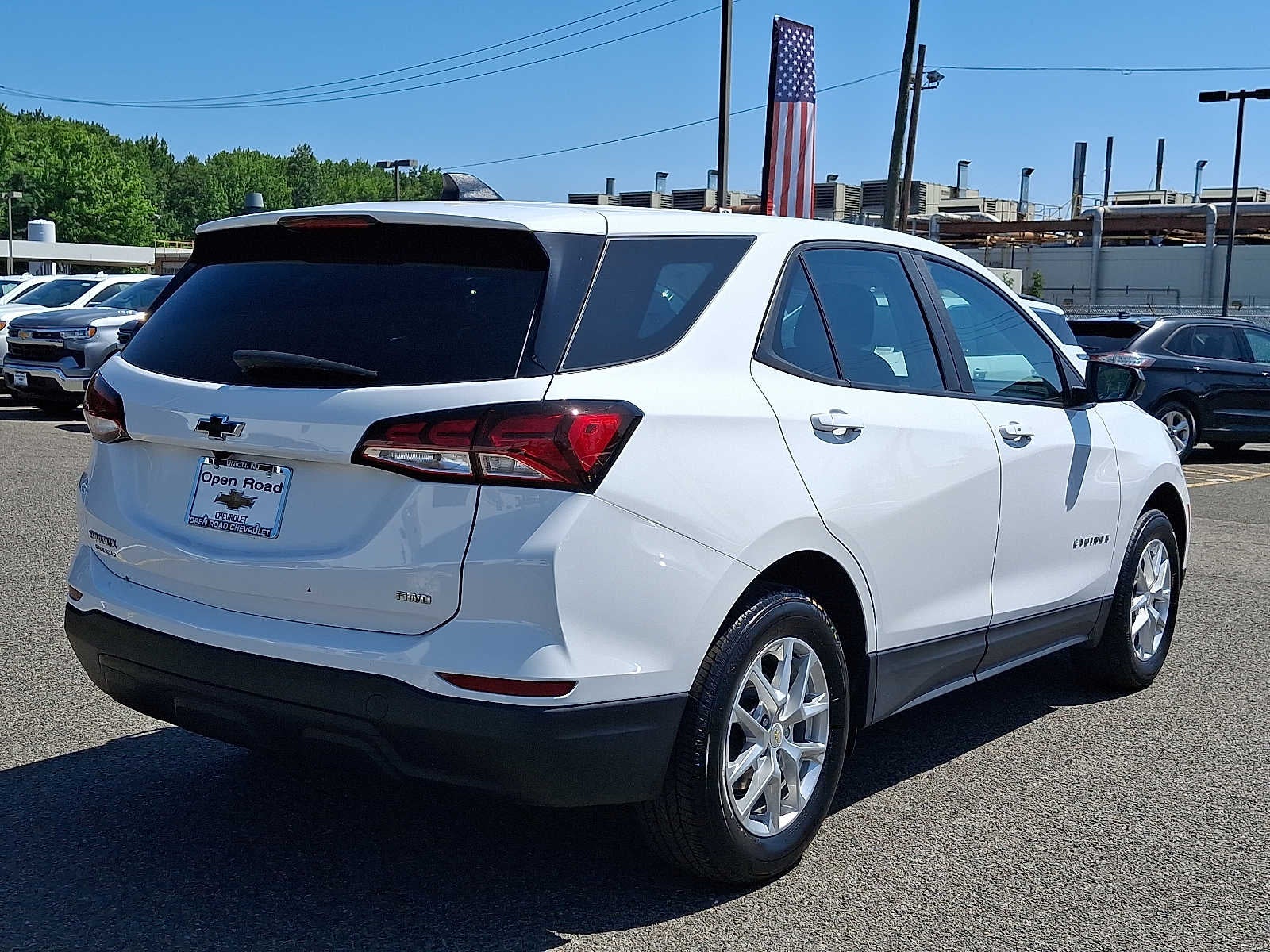 2023 Chevrolet Equinox LS