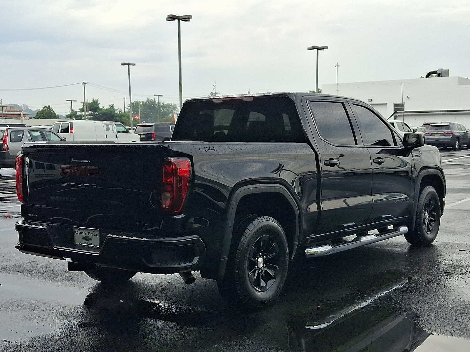 2024 GMC Sierra 1500 SLE