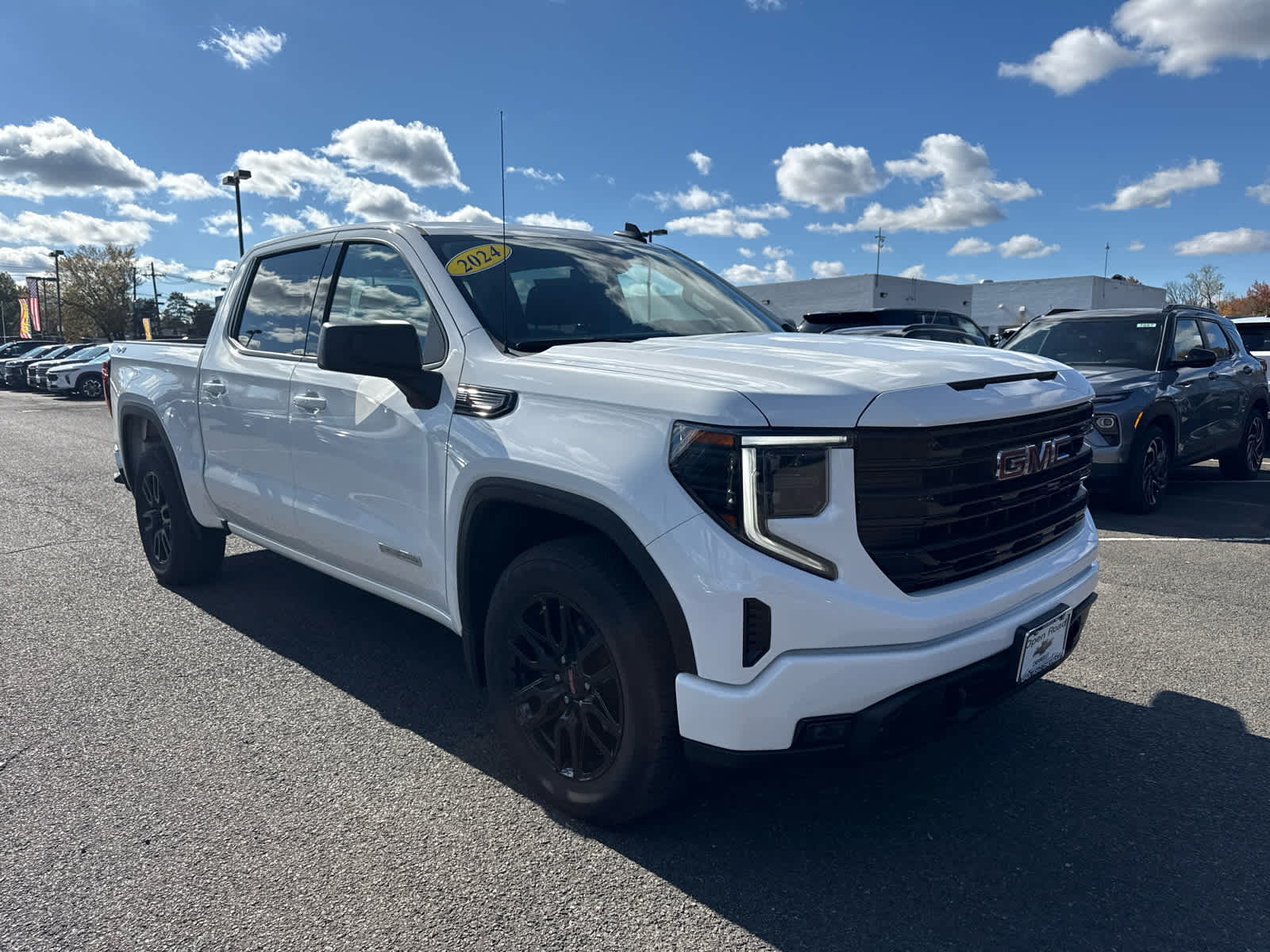 2024 GMC Sierra 1500 Elevation