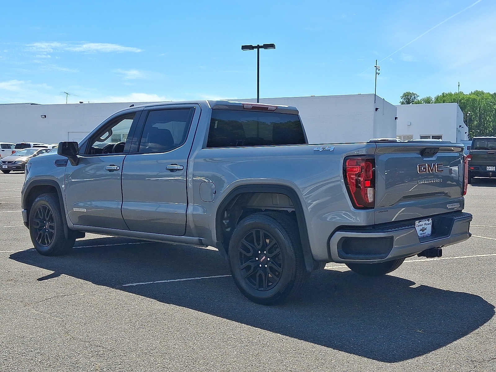 2024 GMC Sierra 1500 Elevation