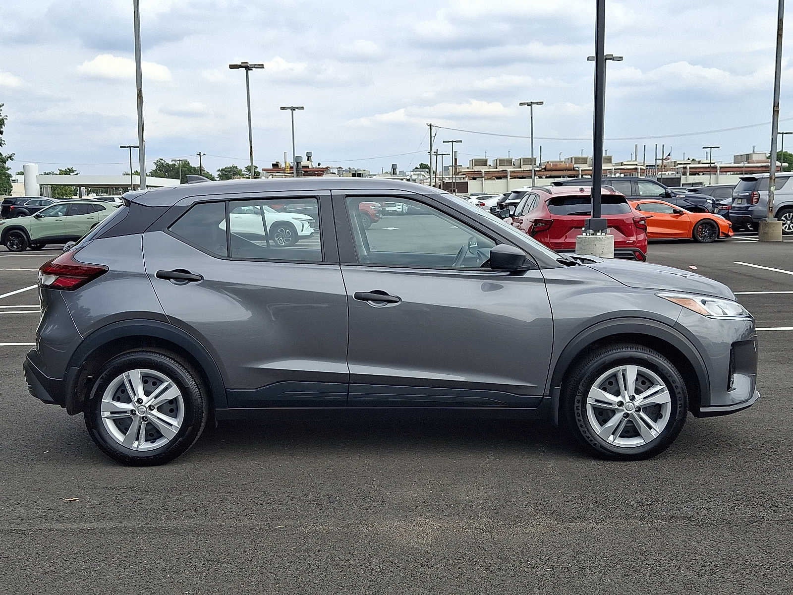 2025 Nissan Kicks Play S