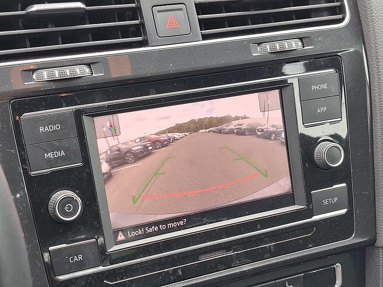 2019 Volkswagen Golf SportWagen S