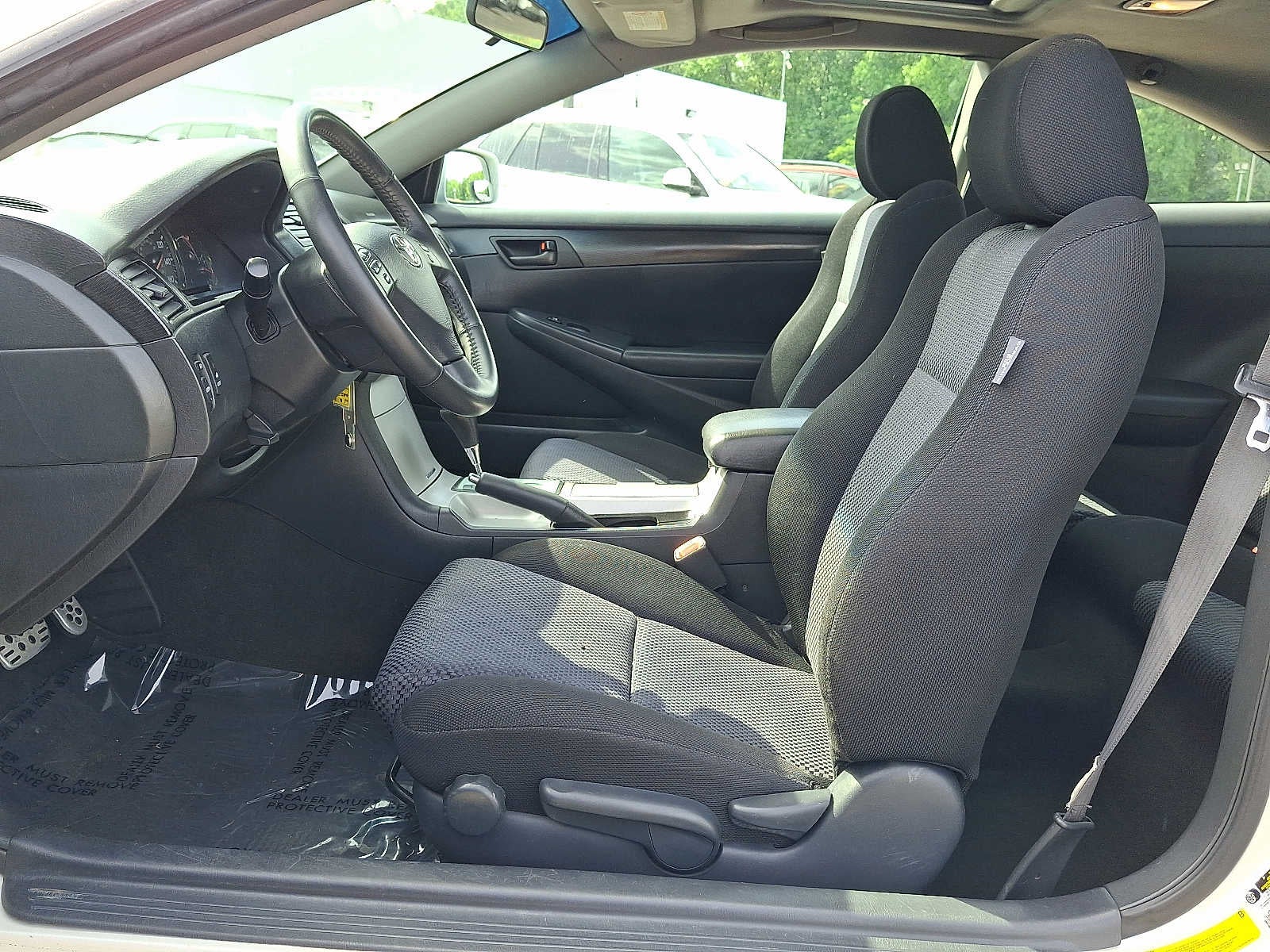 2005 Toyota Camry Solara SE