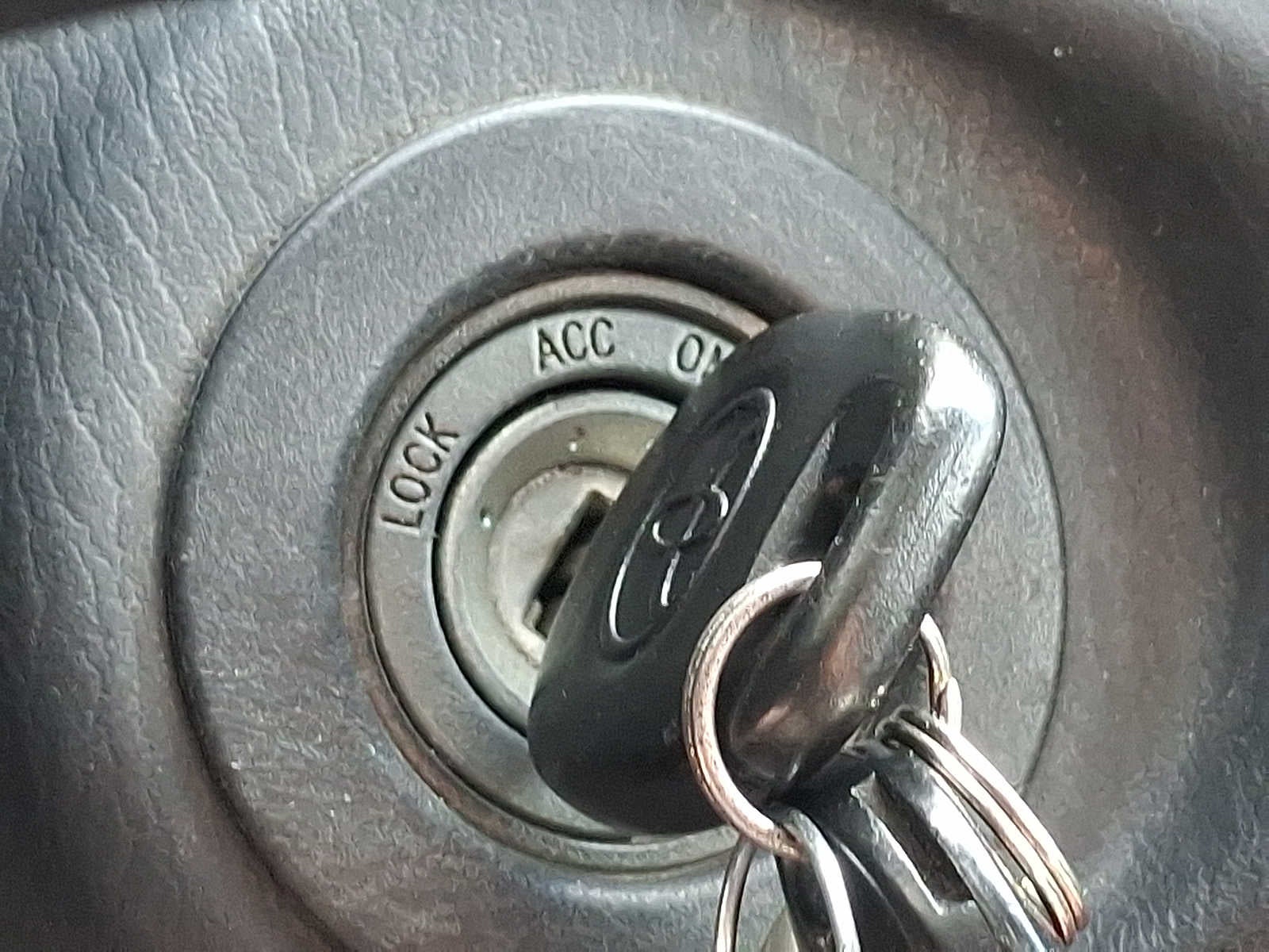 2005 Toyota Camry Solara SE