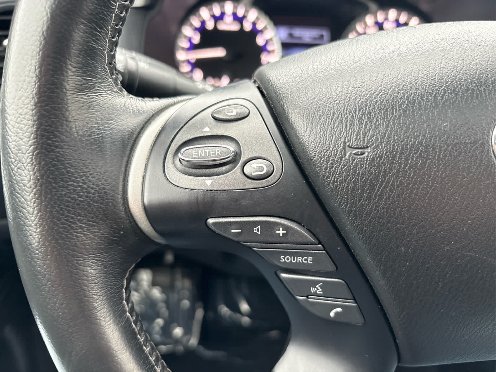 2020 INFINITI QX60 LUXE