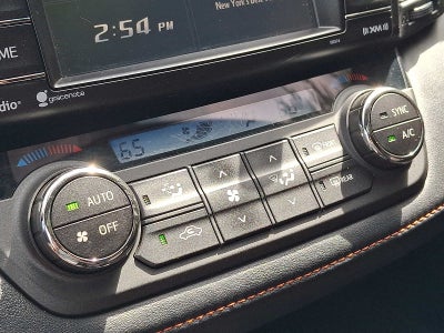 2016 Toyota RAV4 SE
